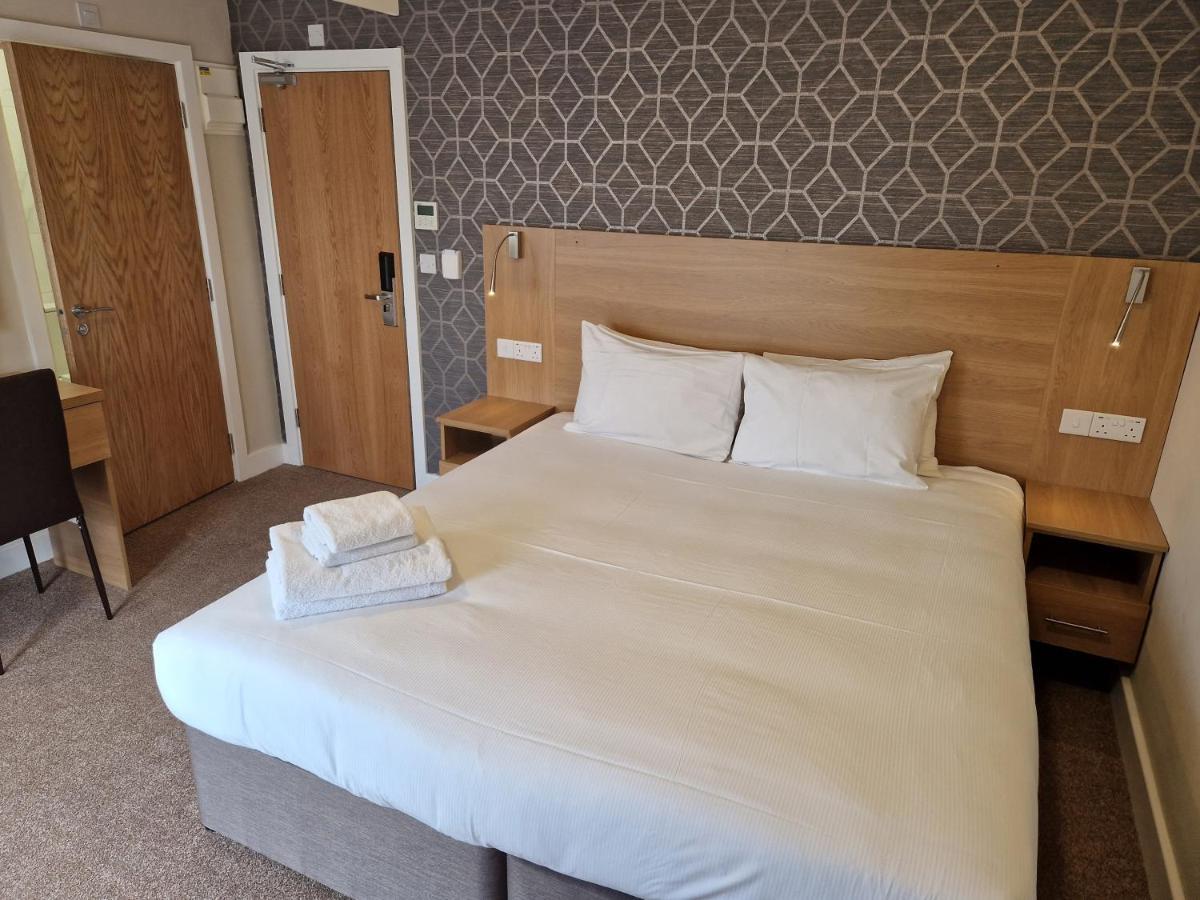 Best Western Northfields Ealing Hotel Лондон Экстерьер фото