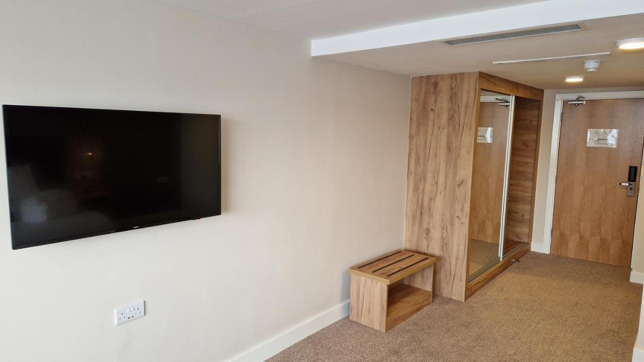 Best Western Northfields Ealing Hotel Лондон Экстерьер фото