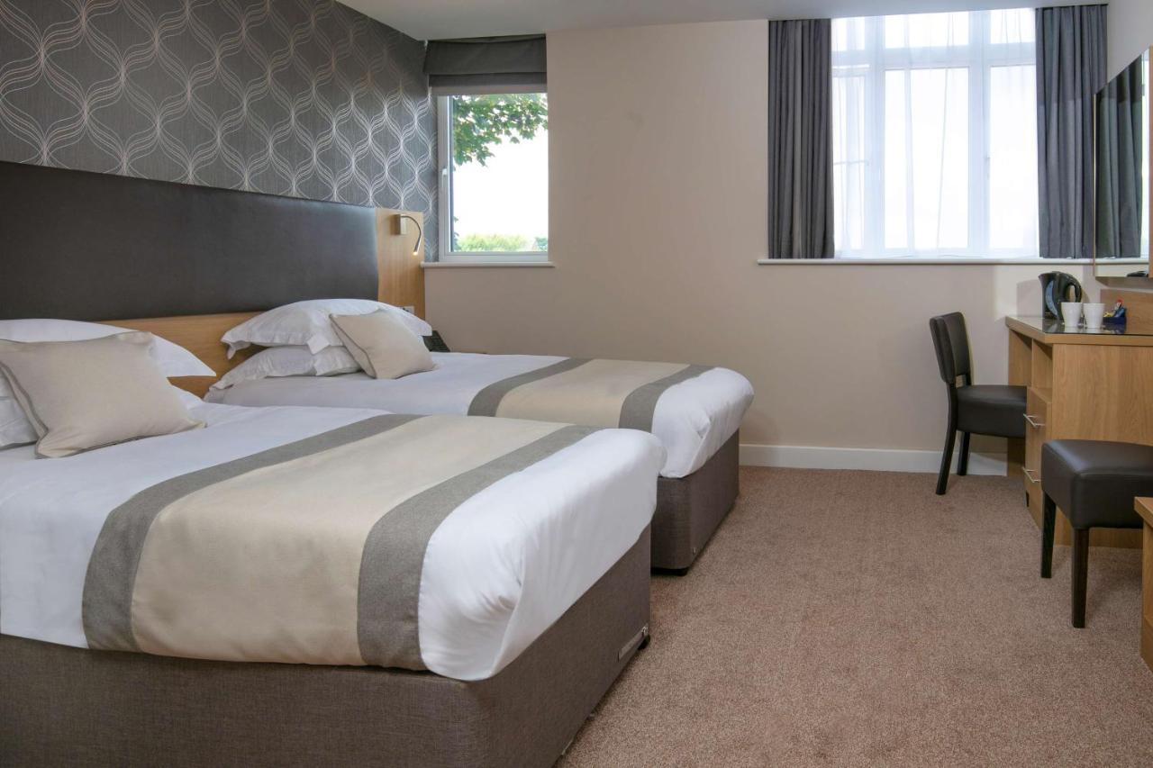 Best Western Northfields Ealing Hotel Лондон Экстерьер фото