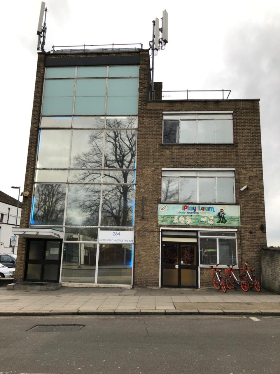 Best Western Northfields Ealing Hotel Лондон Экстерьер фото